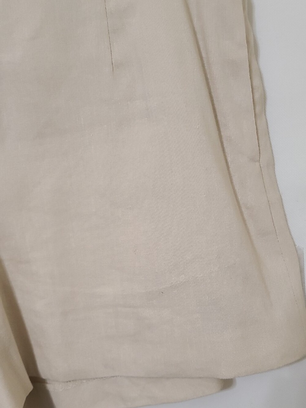 Antonio Melani Women's Cream Linen Blend High-Waist Shorts - Size 6 - Picture 3 of 11